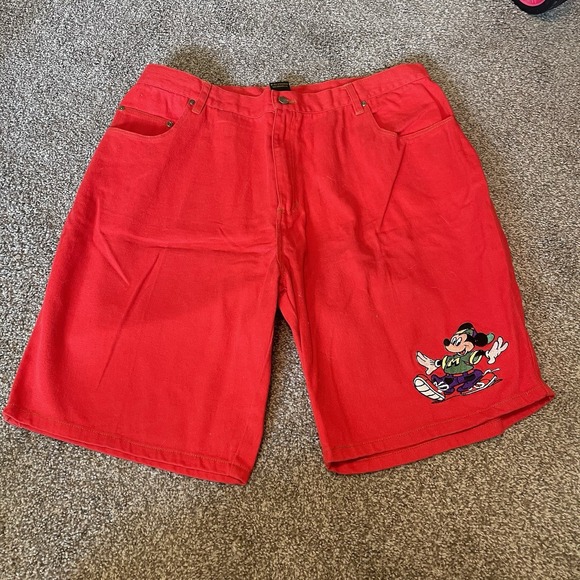 vintage 90s MICKEY MOUSE RED DENIM SHORTS‎ 40" Mom jeans jorts Disney baggy - Picture 1 of 6